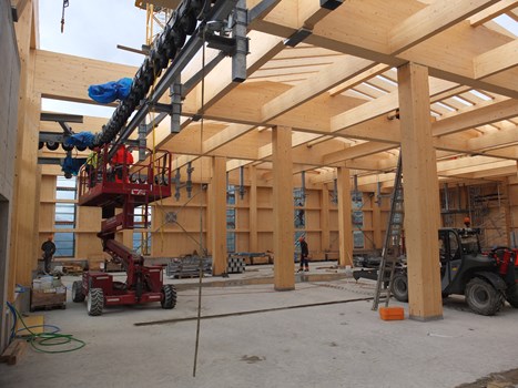 In der Mittelstation Nätschen werden nicht nur die Fahrzeuge der Gondelbahn parkiert, zusätzlich entsteht ein neues Familienrestaurant mit einem speziellen Kinderland das von pronatour mitgestaltet wird.